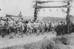 解放軍在解放四川的行軍途中。