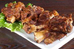 牛肉大骨頭 牛肉大骨頭