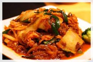 牛肉炒辣白菜 牛肉炒辣白菜