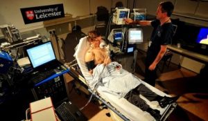 太空技術自動醫務室