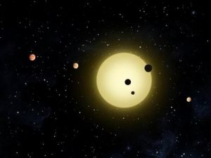 科學家通過克卜勒探測器最新發現一個奇特的行星系統，6顆岩石和氣體混合的行星環繞一顆叫做“Kepler-11”的類太陽恆星運行，該恆星距離地球大約2000光年。