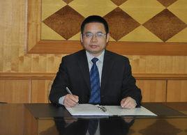 李忠明[興國縣平川中學校長]