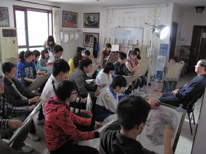 天津中舉畫室上課