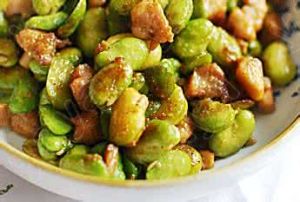 沙茶炒蠶豆雞丁 沙茶炒蠶豆雞丁