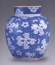 清康熙景德鎮窯青花冰梅紋蓋罐