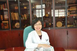 吳玲玲[北京大學眼科中心青光眼科主任]