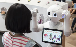 Pepper機器人在雀巢咖啡館正式上崗