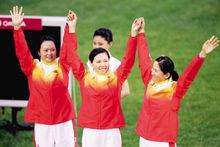 張娟娟在北京奧運會領獎台上