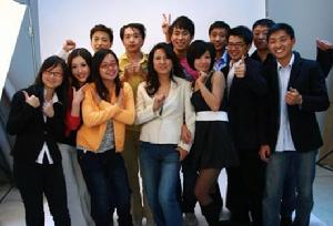 全體工作人員 ----《左愛右情》