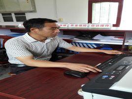 胡富國[安徽省桐城市唐灣鎮楊樹村民委會委員]