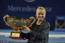 卡洛琳·沃茲尼亞奇