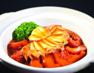 金鑲燜海參 金鑲燜海參