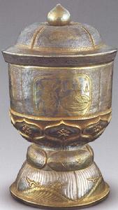 鎏金人物畫銀香寶子