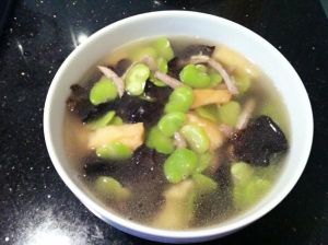 蠶豆湯 蠶豆湯