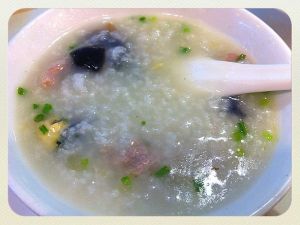 皮蛋燕麥瘦肉粥 皮蛋燕麥瘦肉粥