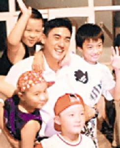 《我也有爸爸》