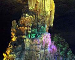 新橋聾子河大溶洞