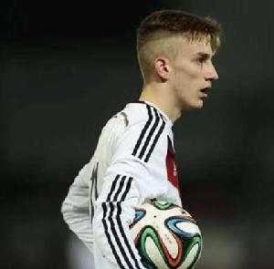 希南·庫爾特 希南·庫爾特