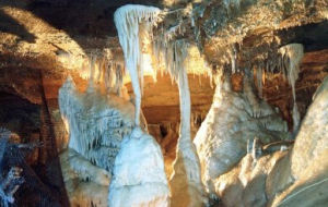 扎羊宗溶洞 扎羊宗溶洞