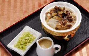 鴿肉燉冬蟲夏草 鴿肉燉冬蟲夏草