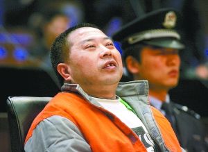 兇手受審仍冷笑