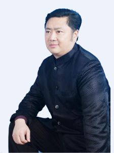 閆俊[乾通集團董事長]