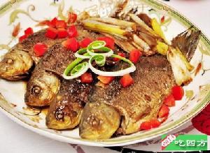 香燜鯽魚 香燜鯽魚