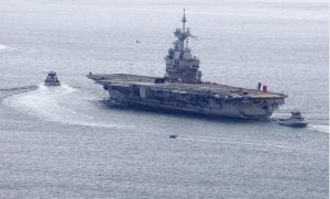 　當地時間3月20日，戴高樂航母離開法國南部的土倫港。