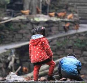 變形計農村主人公