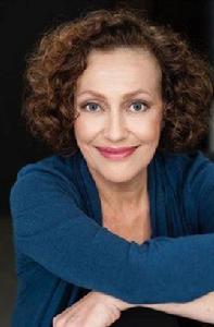 卡琳·科諾瓦 卡琳·科諾瓦