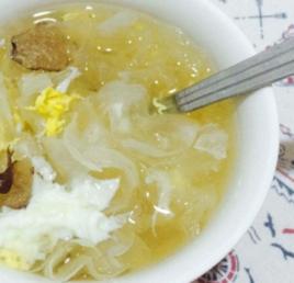 銀耳雞蛋湯 銀耳雞蛋湯