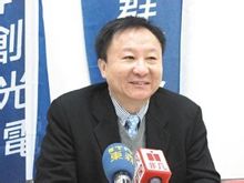 群創光電總裁 段行建