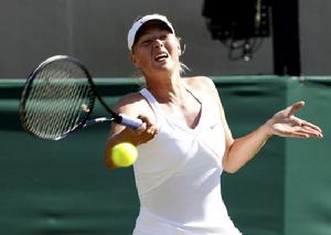 莎娃正手進攻威力足