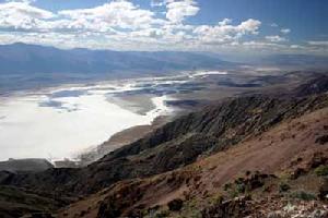 死亡谷國家公園是美洲大陸最低點的所在地。