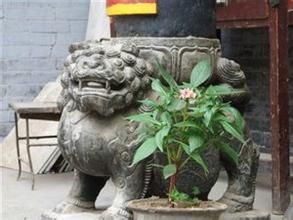 佛岩腦石佛龕 佛岩腦石佛龕