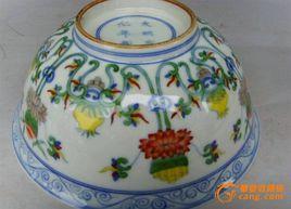 成化鬥彩花碟紋小碗 成化鬥彩花碟紋小碗