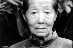 《一生緊隨毛澤東》