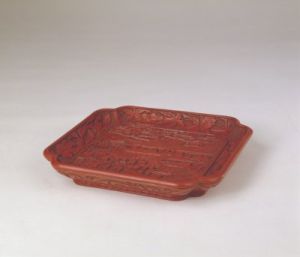 剔紅文會圖委角方盤	