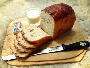 蛋白葡萄乾吐司