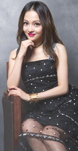 angela[張韶涵的英文名]