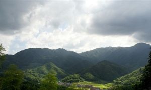 凹嶺千年古道 凹嶺千年古道