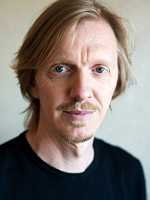 安德魯·亞當森