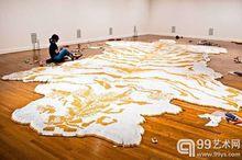 在美國維吉尼亞美術博物館展出的虎皮地毯