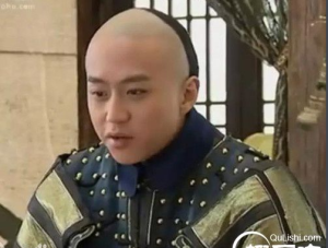 清宮戲裡滿族男子都梳著陰陽頭