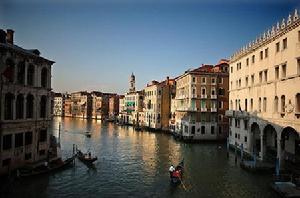威尼斯城正在逐年下沉