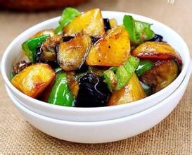 土豆燉三鮮 土豆燉三鮮