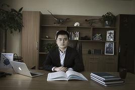 徐雪峰[銀川聖地國際遊戲投資有限公司總經理]