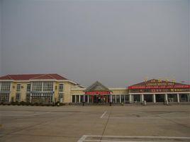 羅山服務區 羅山服務區