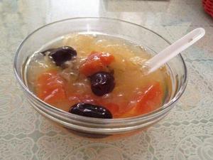 木瓜雪耳紅棗糖水 木瓜雪耳紅棗糖水