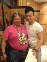 鐵南與著名動作影星洪金寶大哥